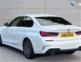 BMW 3 Series Image 2