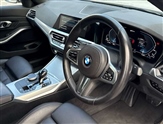 BMW 3 Series Image 6