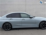 BMW 3 Series Image 3