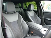 BMW 3 Series Image 4