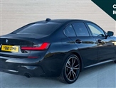 BMW 3 Series Image 3