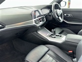 BMW 3 Series Image 5