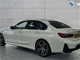 BMW 3 Series Image 2