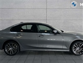 BMW 3 Series Image 3