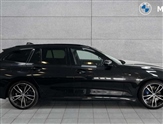 BMW 3 Series Image 3