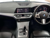 BMW 3 Series Image 4