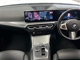 BMW 3 Series Image 4