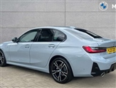 BMW 3 Series Image 2
