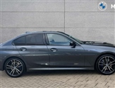 BMW 3 Series Image 3