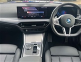 BMW 3 Series Image 4
