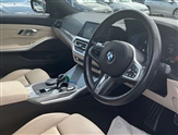 BMW 3 Series Image 6