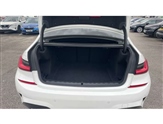 BMW 3 Series Image 4