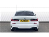 BMW 3 Series Image 6