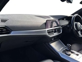 BMW 3 Series Image 6