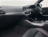 BMW 3 Series Image 6