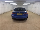 BMW 3 Series Image 4