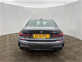 BMW 3 Series Image 4