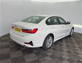 BMW 3 Series Image 3