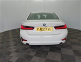 BMW 3 Series Image 4