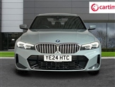BMW 3 Series Image 4