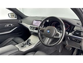 BMW 3 Series Image 6