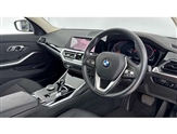 BMW 3 Series Image 6
