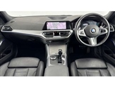 BMW 3 Series Image 4