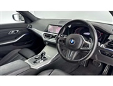 BMW 3 Series Image 6