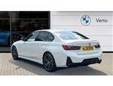 BMW 3 Series Image 2
