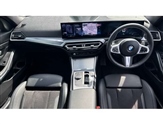 BMW 3 Series Image 4