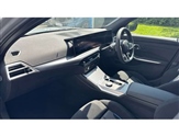 BMW 3 Series Image 4