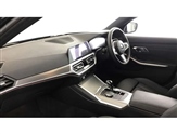 BMW 3 Series Image 6