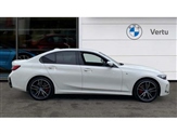 BMW 3 Series Image 3