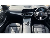 BMW 3 Series Image 4