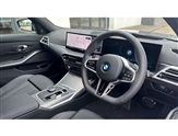 BMW 3 Series Image 6