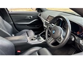 BMW 3 Series Image 6