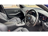 BMW 3 Series Image 6