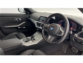 BMW 3 Series Image 6