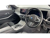 BMW 3 Series Image 6