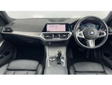 BMW 3 Series Image 4