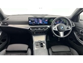 BMW 3 Series Image 4