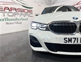 BMW 3 Series Image 6