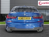 BMW 3 Series Image 6