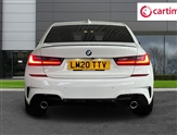 BMW 3 Series Image 6