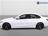 BMW 3 Series Image 4