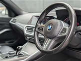 BMW 3 Series Image 2