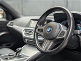 BMW 3 Series Image 2