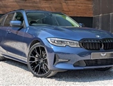BMW 3 Series Image 3