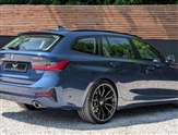 BMW 3 Series Image 6