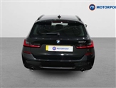 BMW 3 Series Image 6
